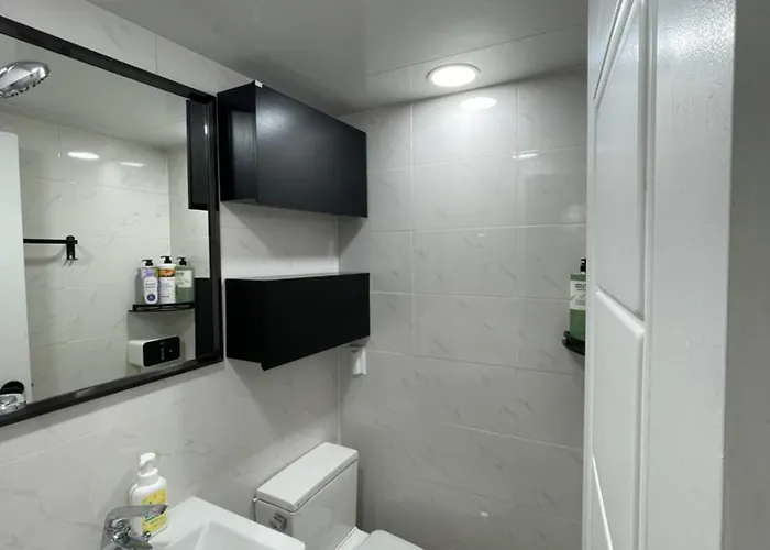 3min Walk From Sinchon Station Line2, Entire Private #modern #신촌 #연대 #홍대 아파트호텔 서울특별시