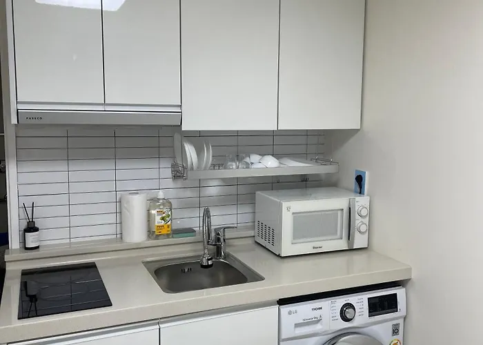 3min Walk From Sinchon Station Line2, Entire Private #modern #신촌 #연대 #홍대 3* 서울특별시